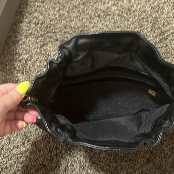 Black Handbag - Picture 2 of 3